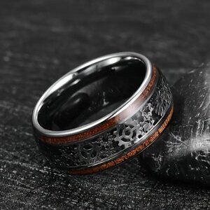 Steampunk Gothic Gear Sprocket and Wood Ring Size 10 NWT